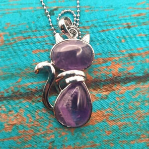 NWOT Amethyst Crystal Cat Pendant on 925 Silver Chain